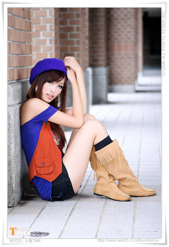 台湾清纯美女-小兔TAMI-台大外拍