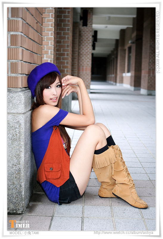 台湾清纯美女-小兔TAMI-台大外拍