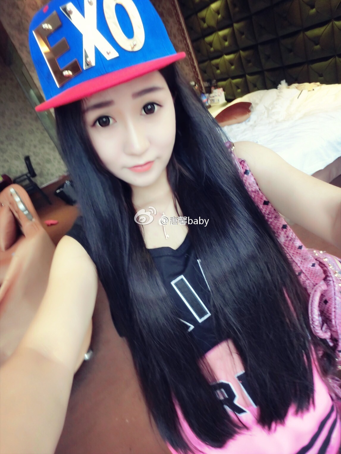 唐馨baby 自拍美女大胸丝袜诱惑