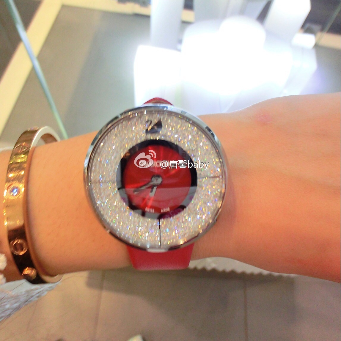 唐馨baby 自拍美女大胸丝袜诱惑