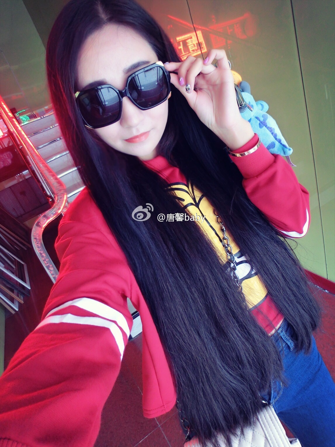 唐馨baby 自拍美女大胸丝袜诱惑