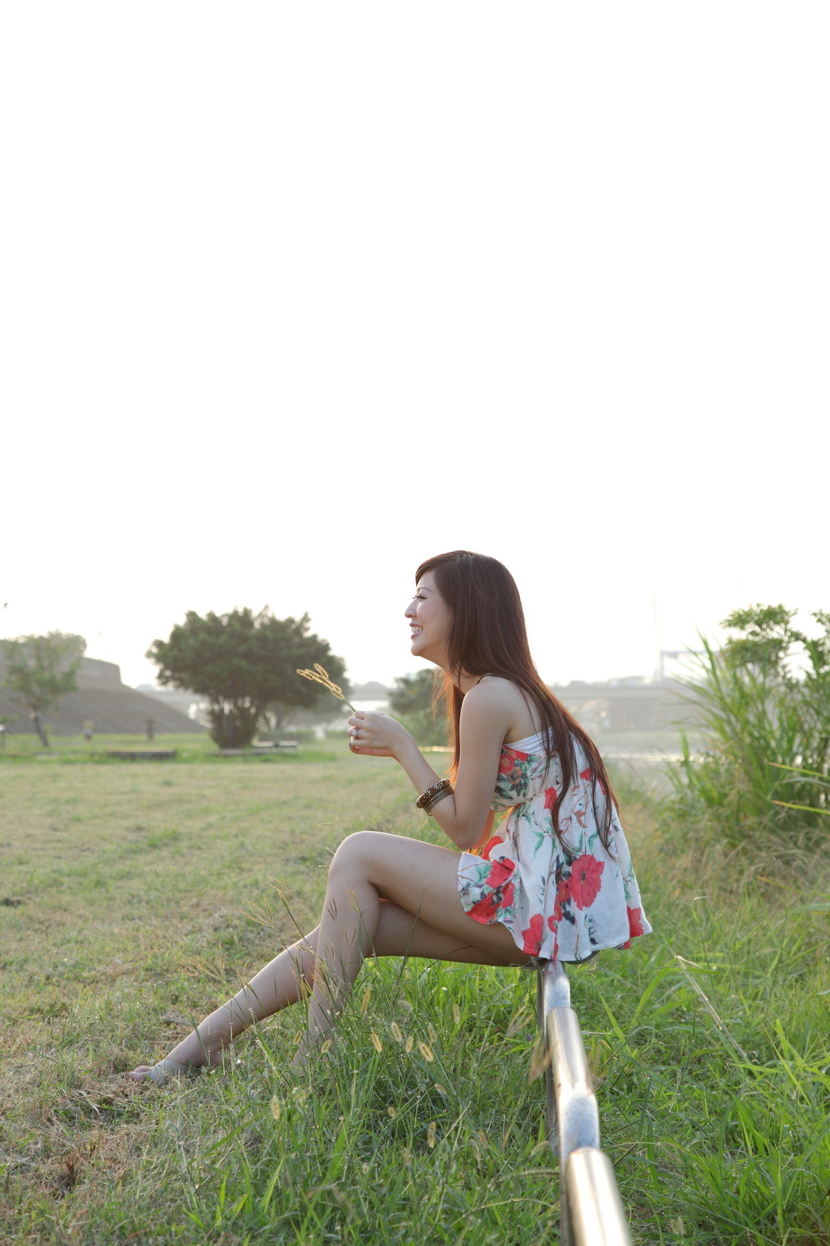 台湾国光帮帮忙助理主持美女 - 韋韋