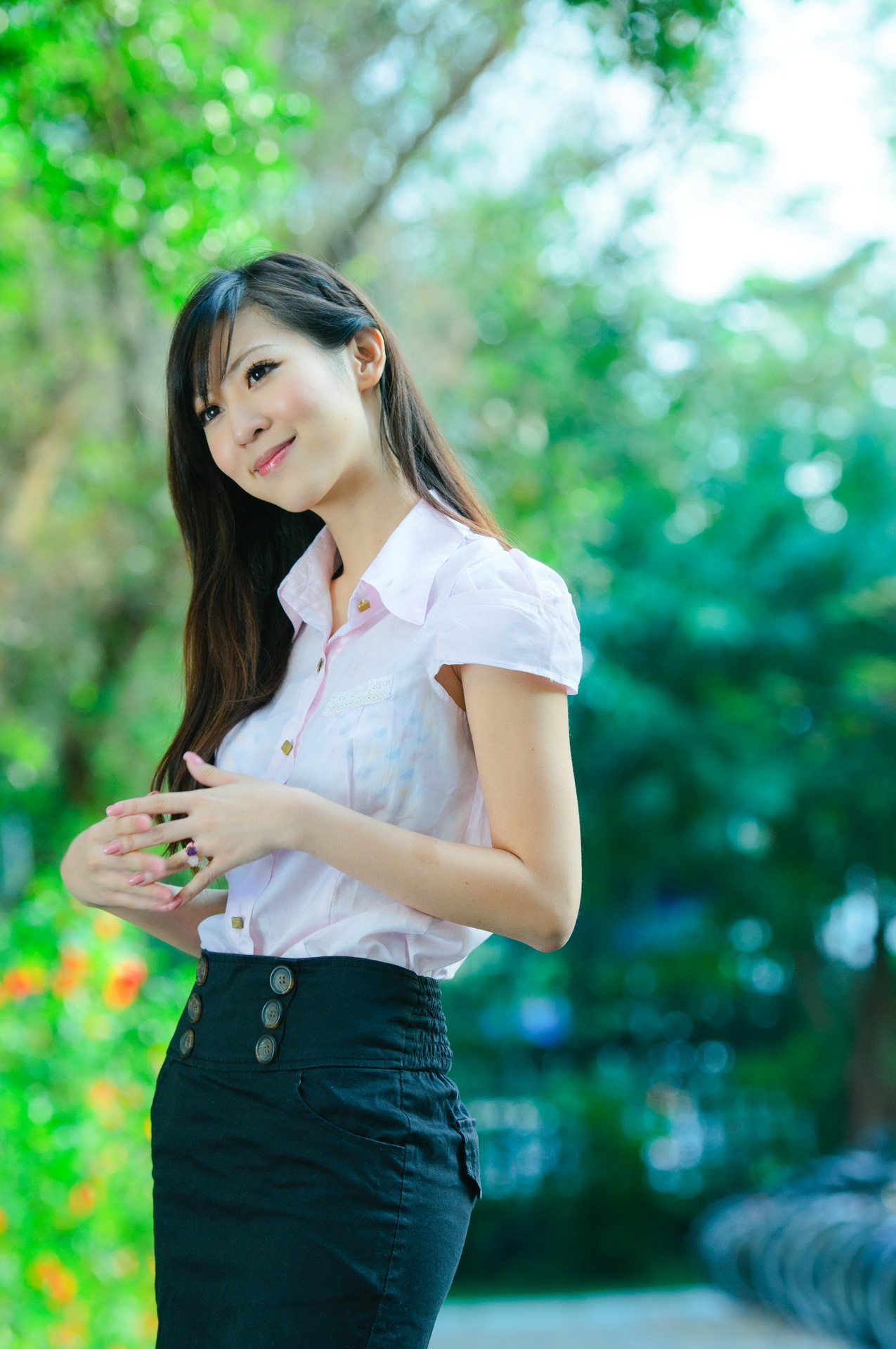 台湾国光帮帮忙助理主持美女 - 韋韋