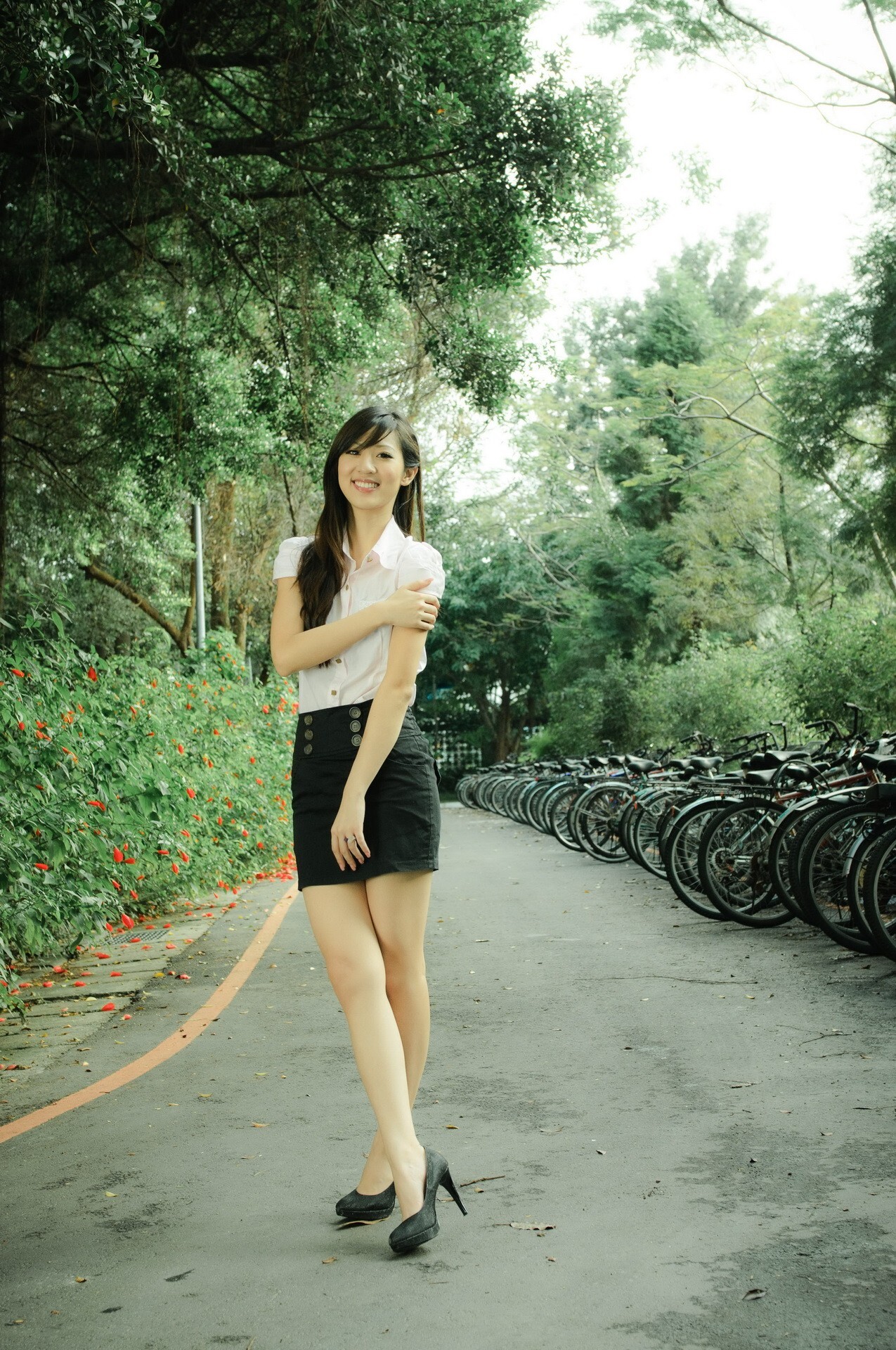 台湾国光帮帮忙助理主持美女 - 韋韋