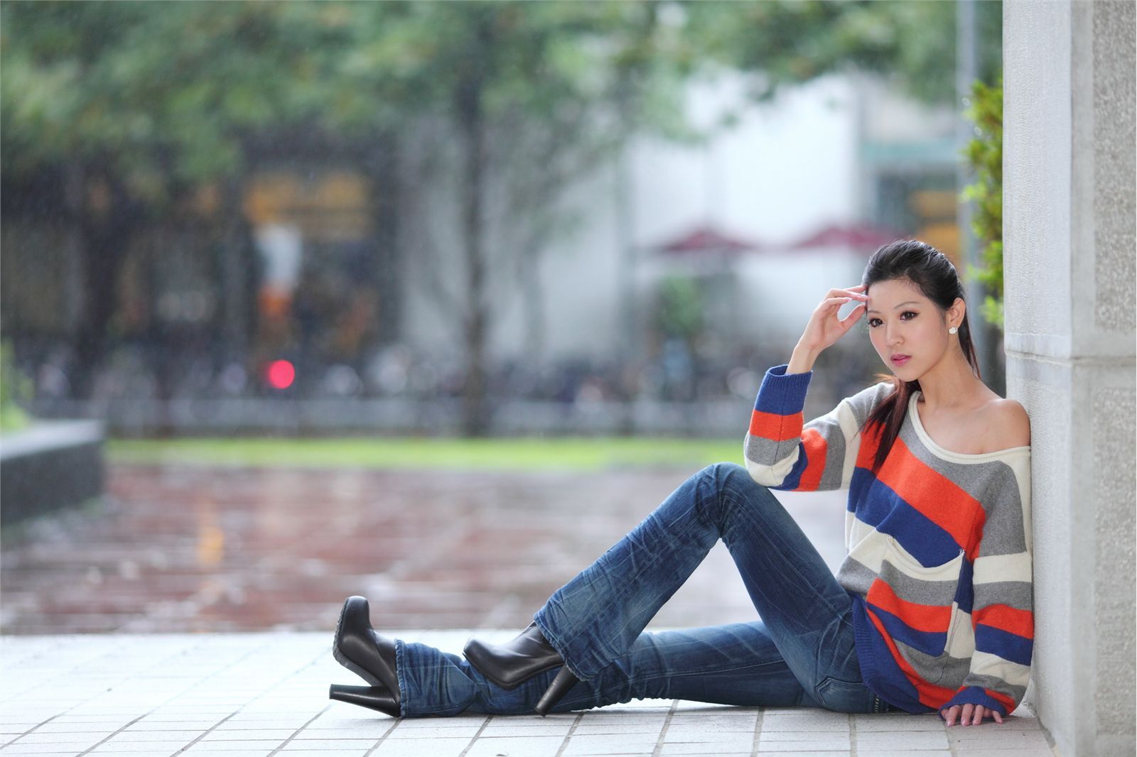 台湾国光帮帮忙助理主持美女 - 韋韋