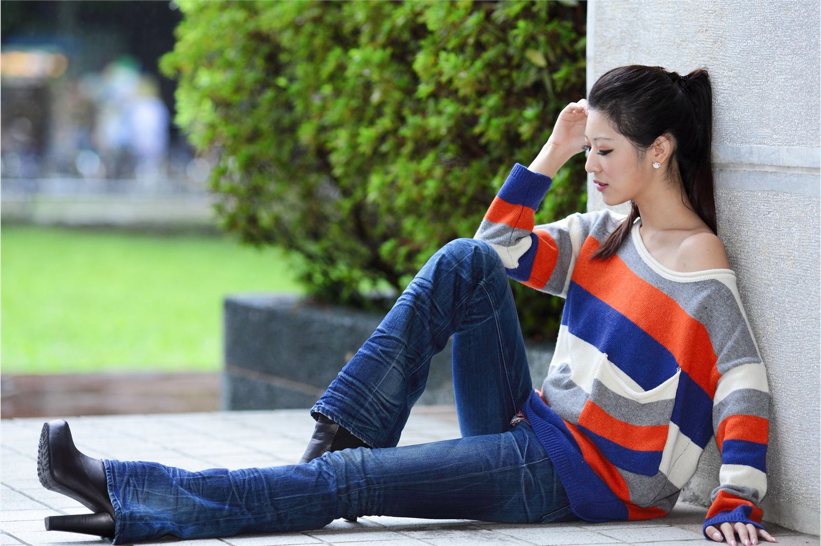 台湾国光帮帮忙助理主持美女 - 韋韋