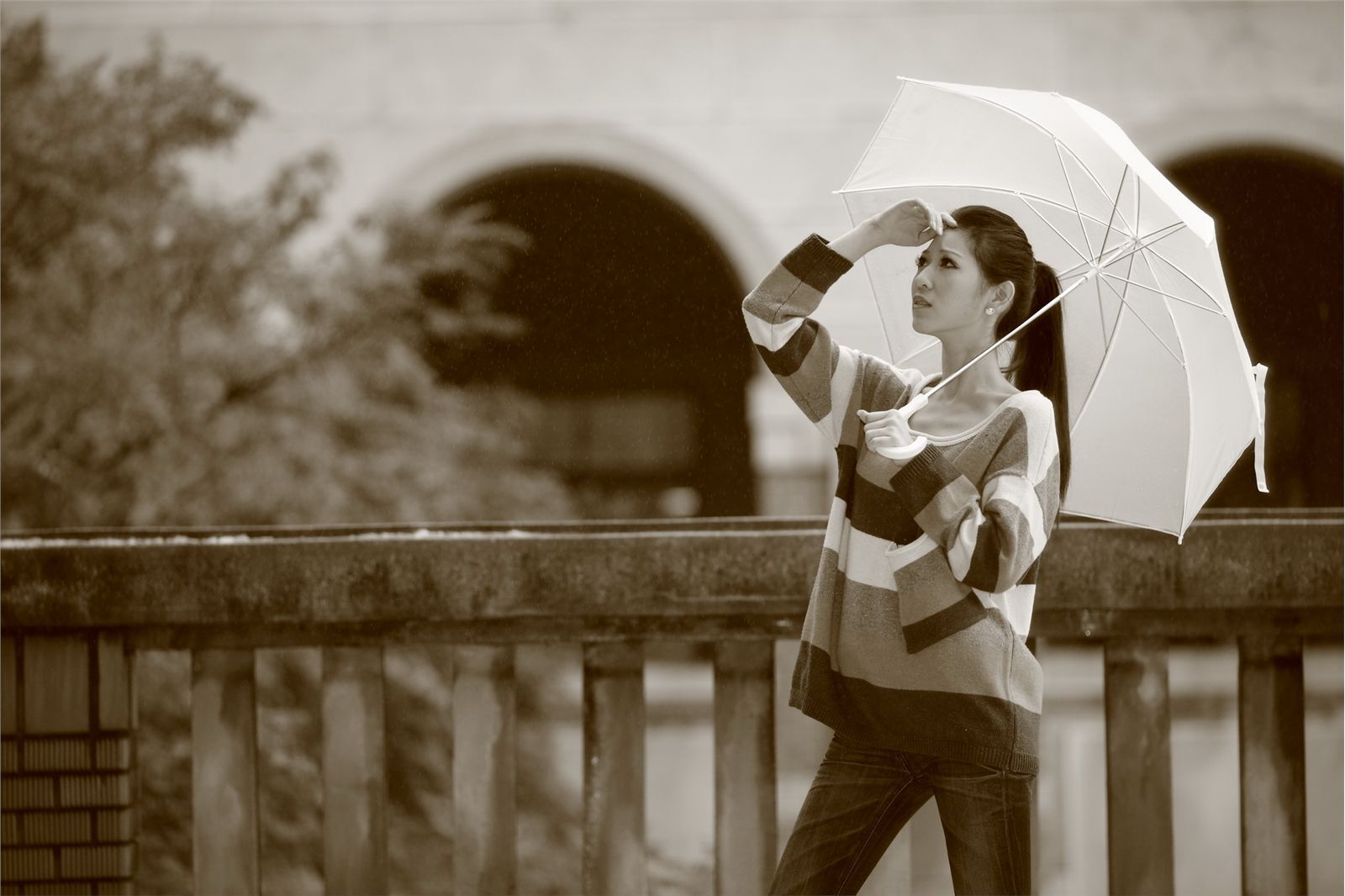 台湾国光帮帮忙助理主持美女 - 韋韋