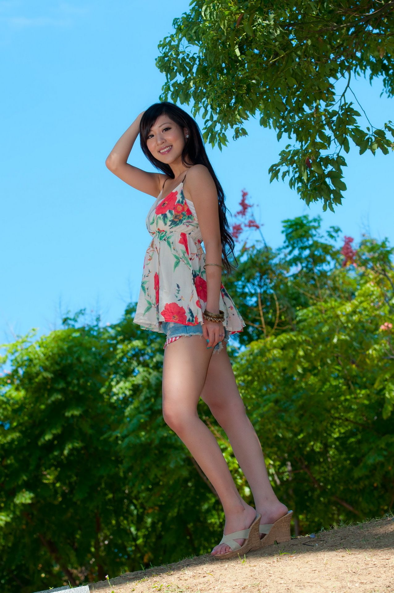 台湾国光帮帮忙助理主持美女 - 韋韋