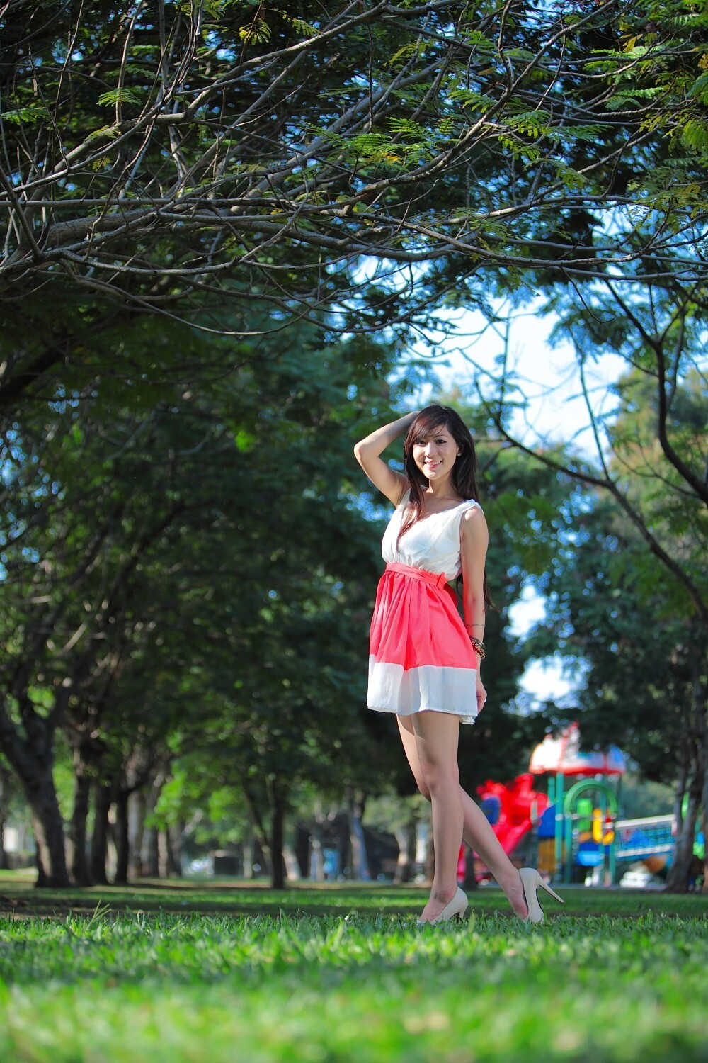 台湾国光帮帮忙助理主持美女 - 韋韋