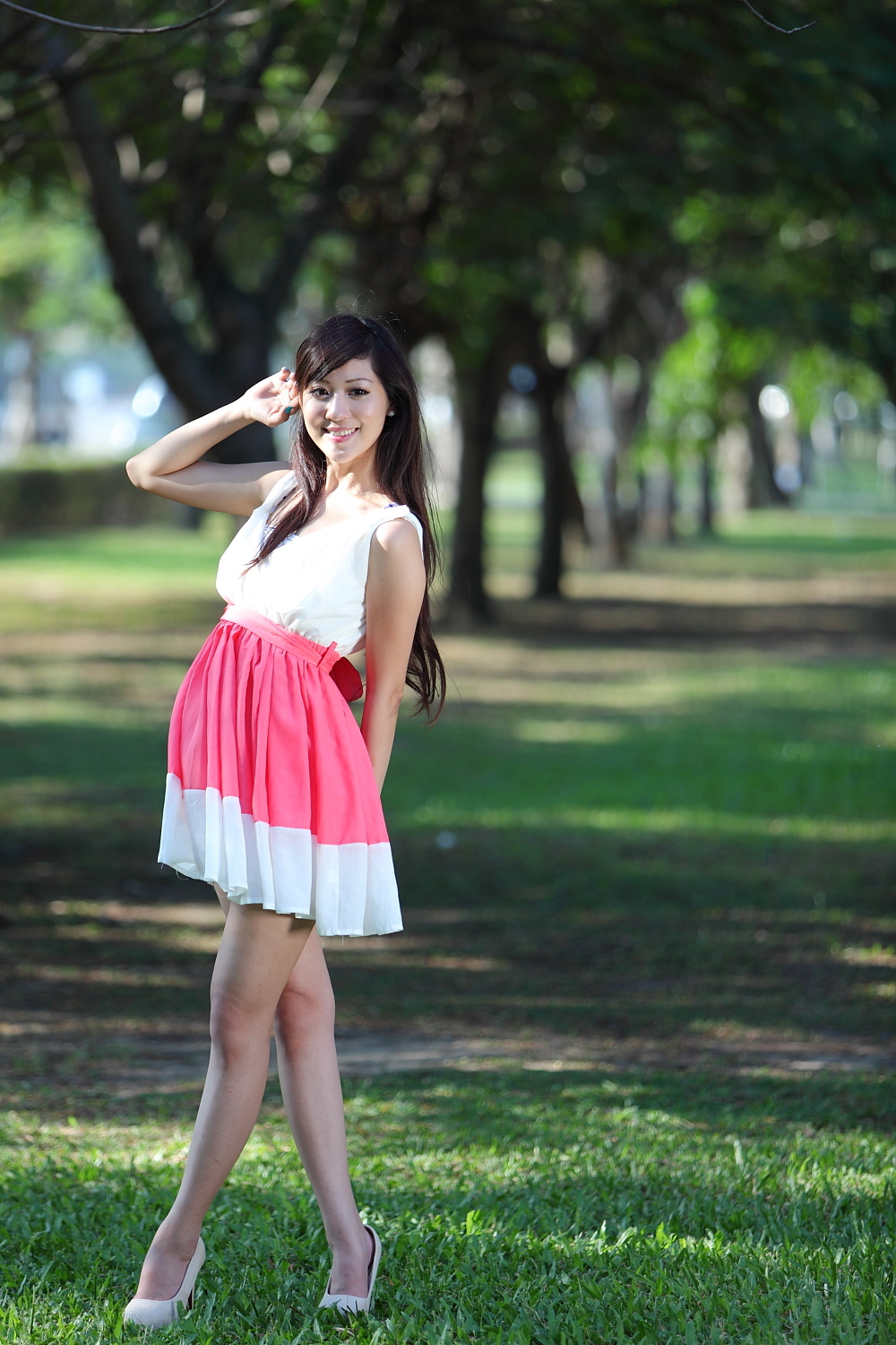 台湾国光帮帮忙助理主持美女 - 韋韋