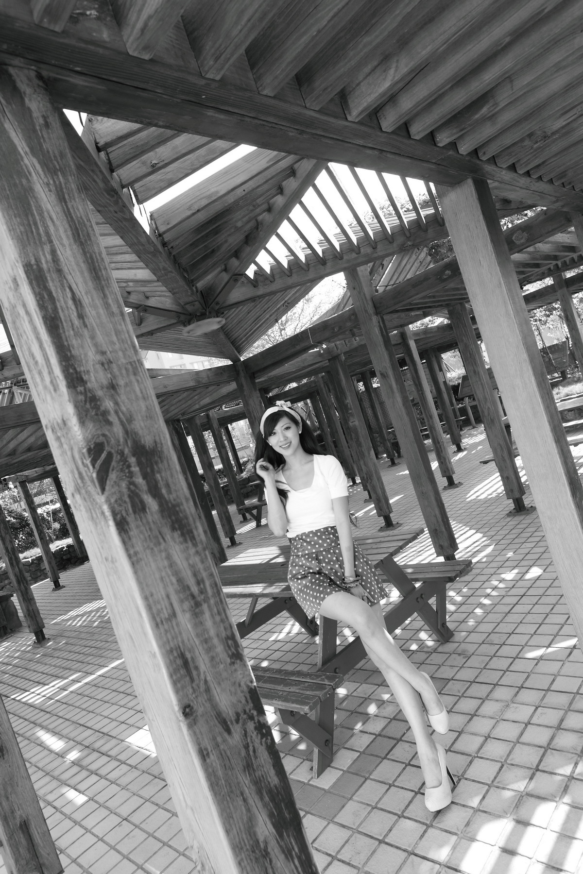 台湾国光帮帮忙助理主持美女 - 韋韋