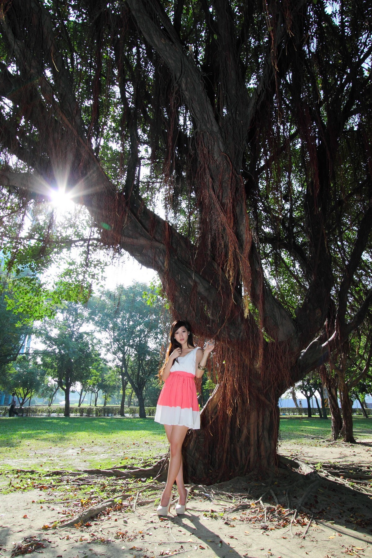 台湾国光帮帮忙助理主持美女 - 韋韋