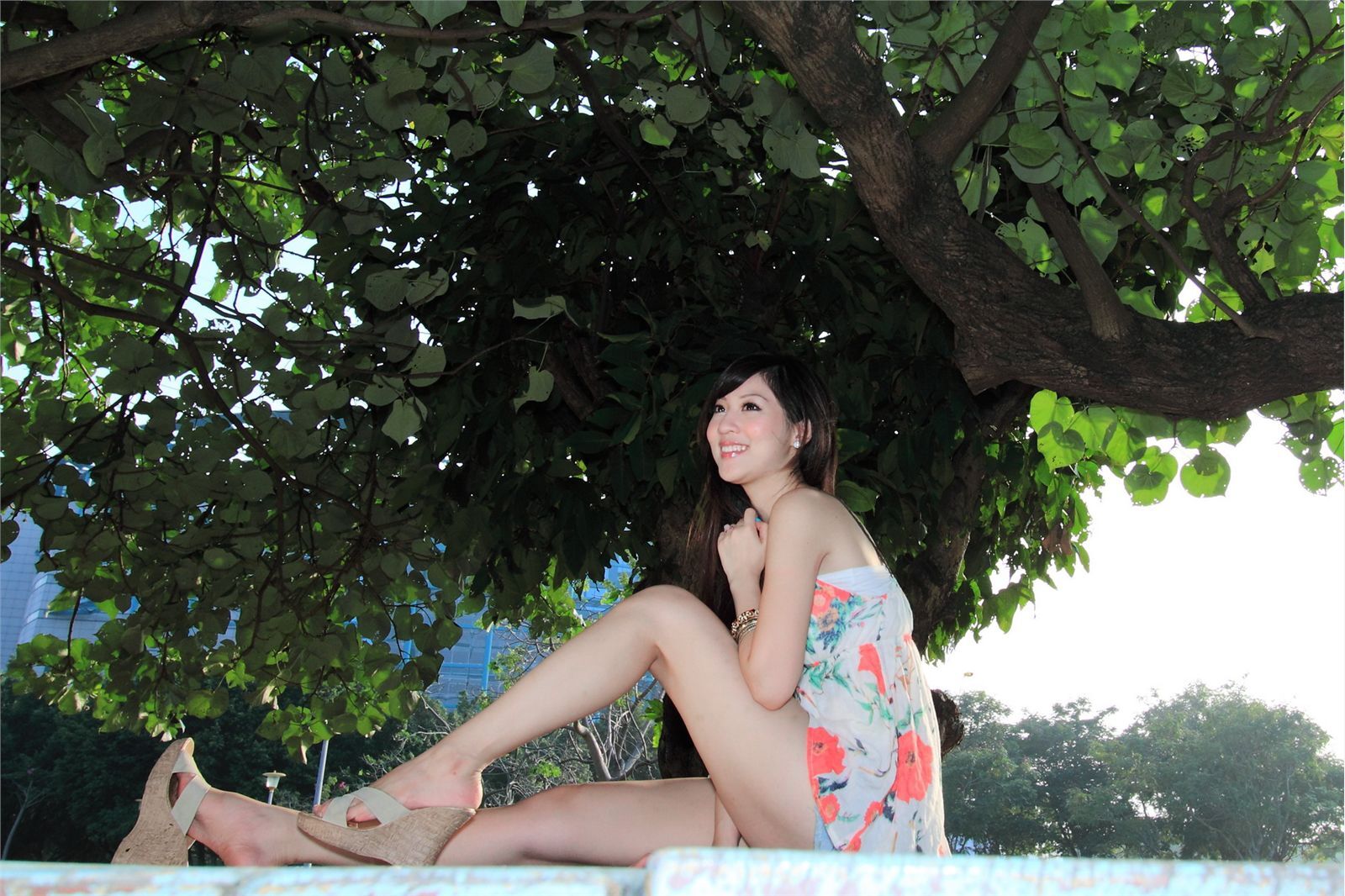 台湾国光帮帮忙助理主持美女 - 韋韋