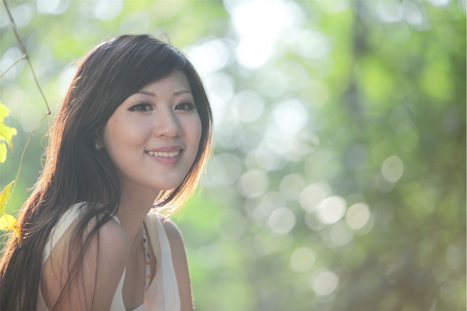 台湾国光帮帮忙助理主持美女 - 韋韋