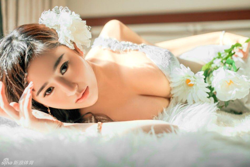 足球宝贝中俄混血尤物美女吴沐熙写真合集