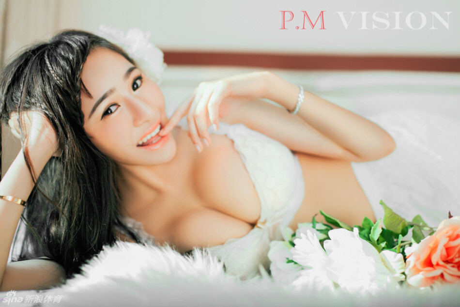 足球宝贝中俄混血尤物美女吴沐熙写真合集