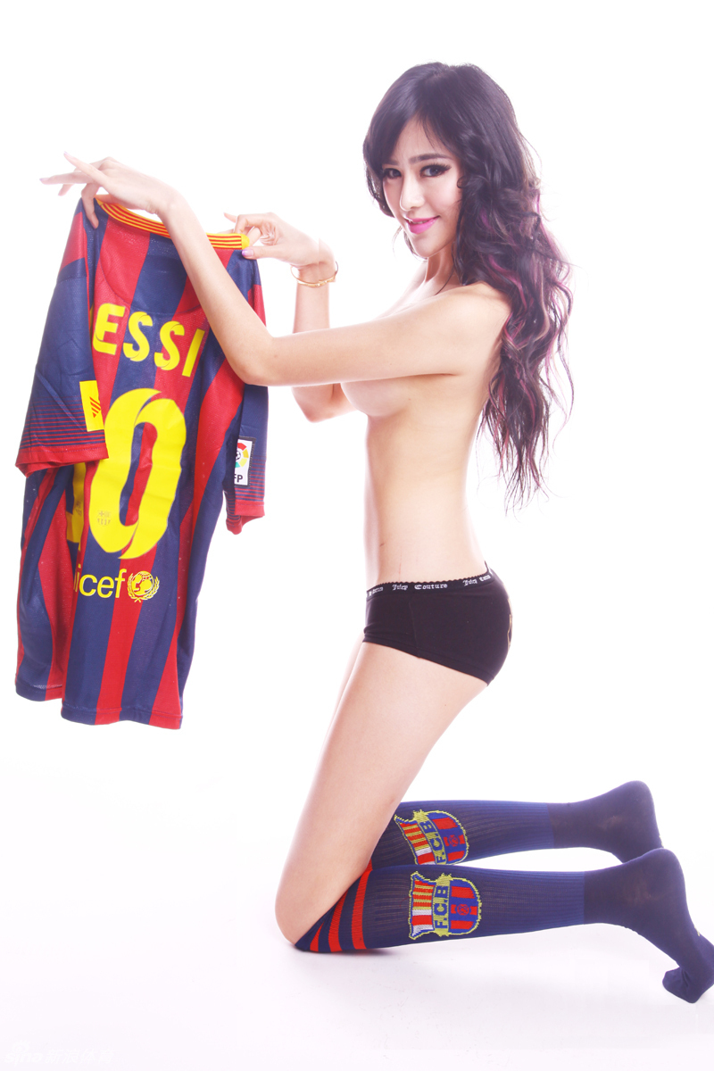 足球宝贝中俄混血尤物美女吴沐熙写真合集