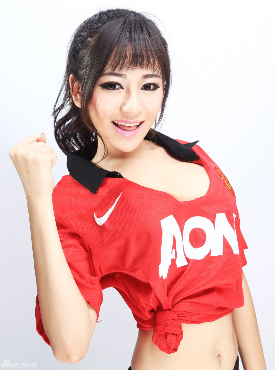 足球宝贝中俄混血尤物美女吴沐熙写真合集