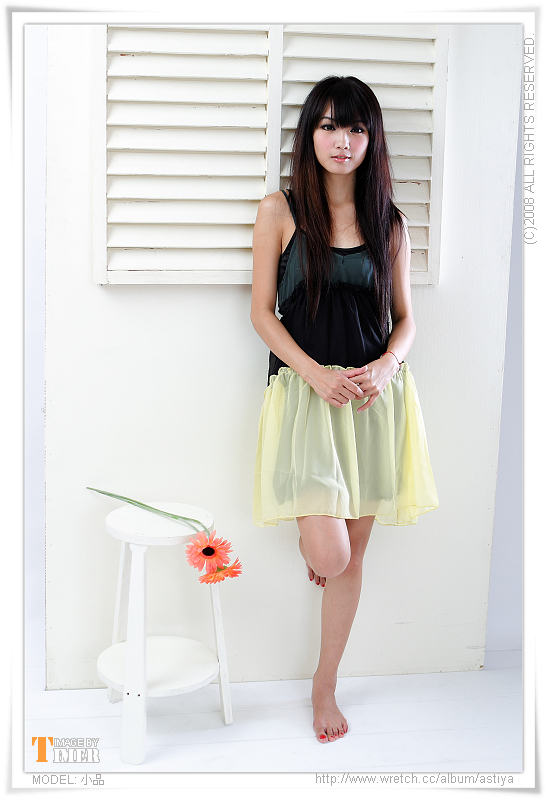 台湾清纯美女-小品棚拍