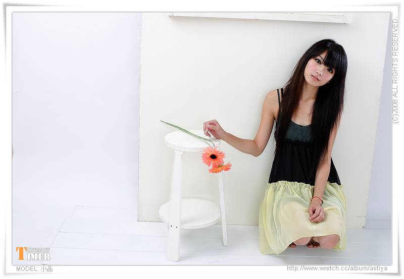 台湾清纯美女-小品棚拍