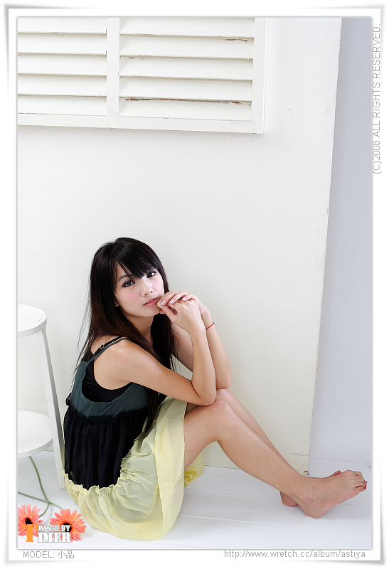 台湾清纯美女-小品棚拍