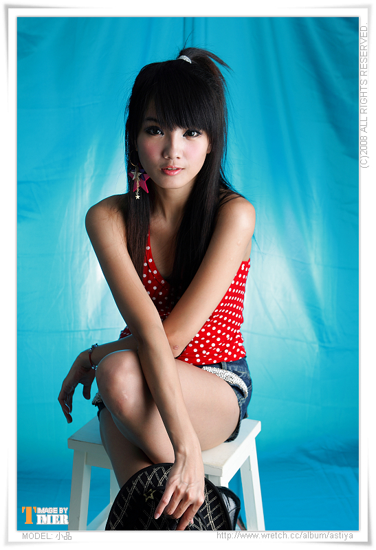 台湾清纯美女-小品棚拍