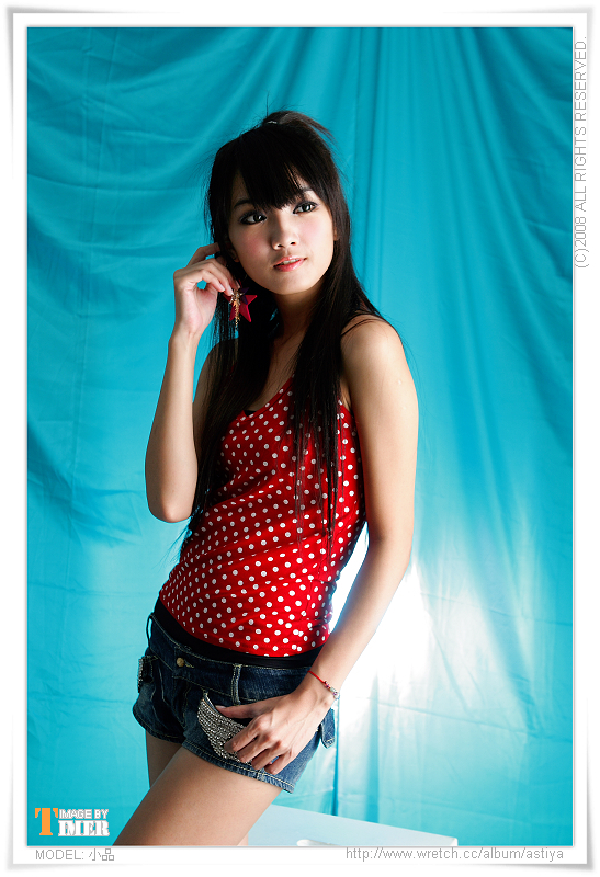 台湾清纯美女-小品棚拍