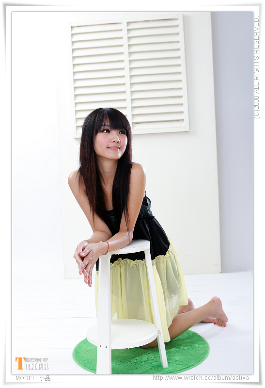 台湾清纯美女-小品棚拍