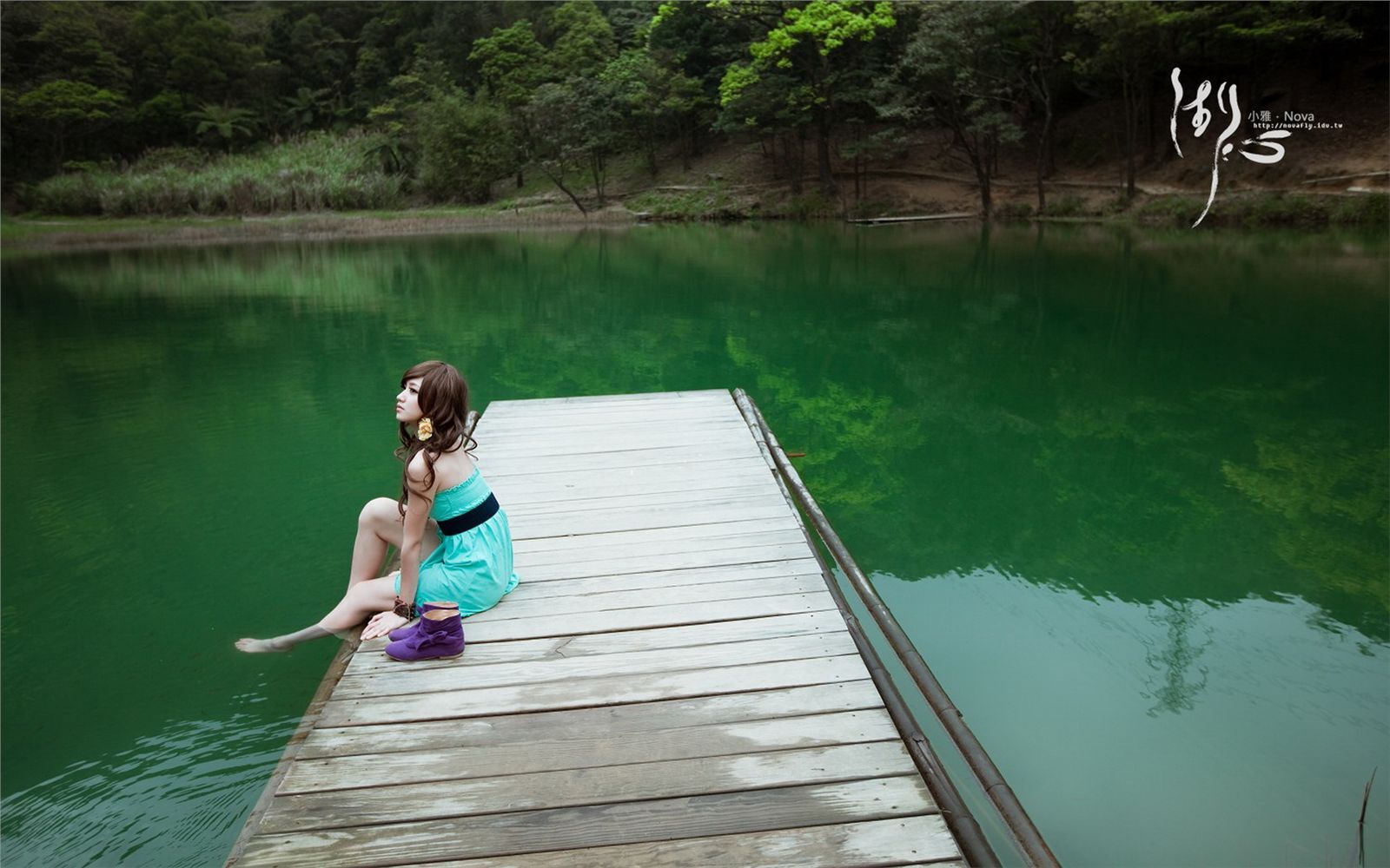 《湖心》台湾美女模特小雅外拍