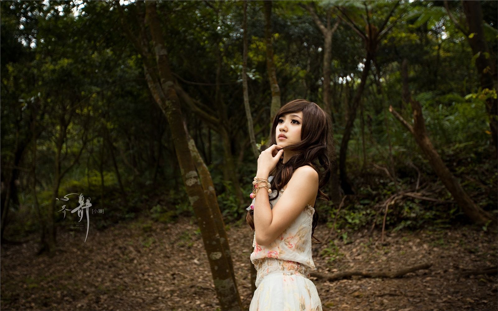 《湖心》台湾美女模特小雅外拍