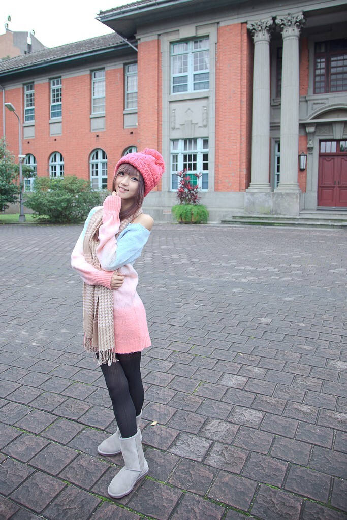 台湾外拍美眉--希希