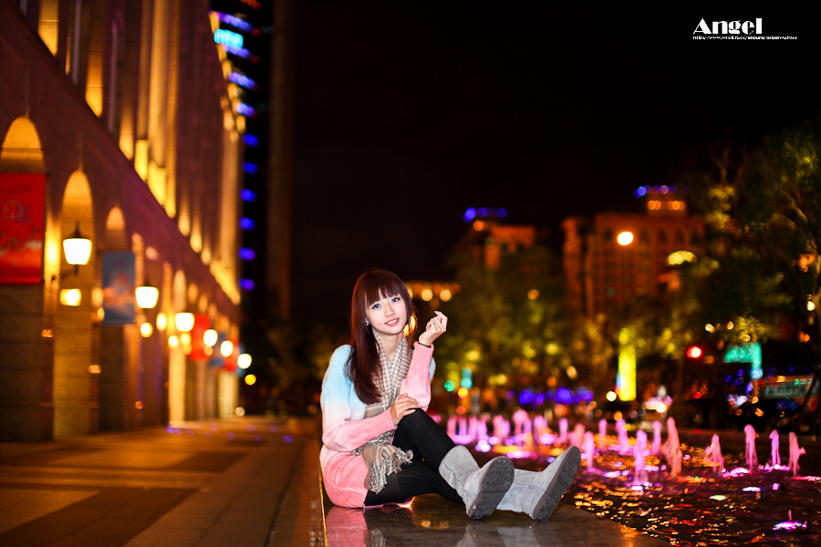 台湾外拍美眉--希希