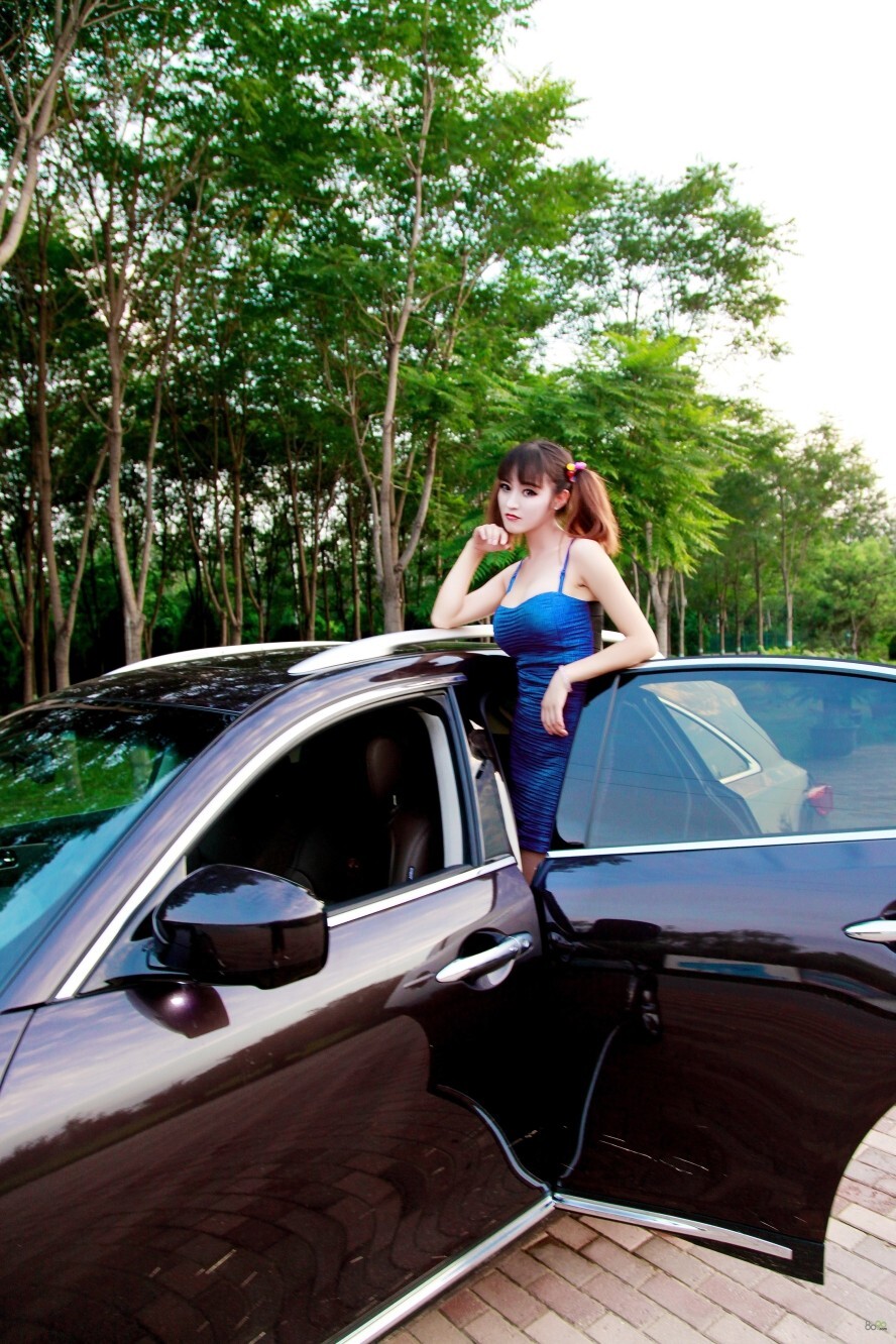 夜火女郎潘春辉风骚入骨 豪乳演绎情趣内衣-生活照