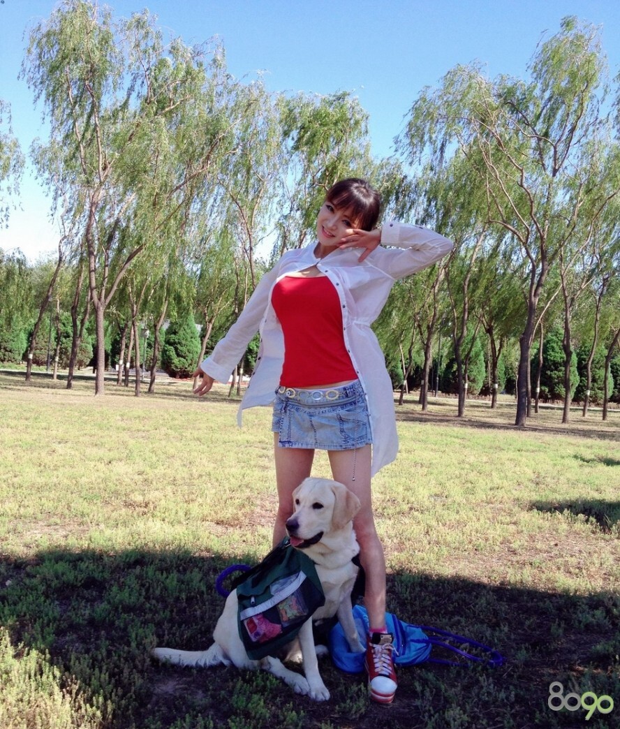 夜火女郎潘春辉风骚入骨 豪乳演绎情趣内衣-生活照