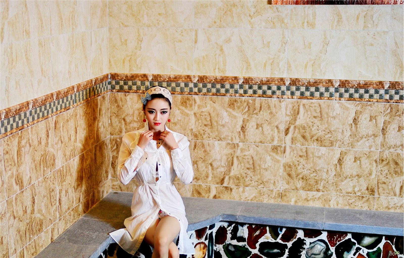 夜火女郎潘春辉风骚入骨 豪乳演绎情趣内衣-生活照