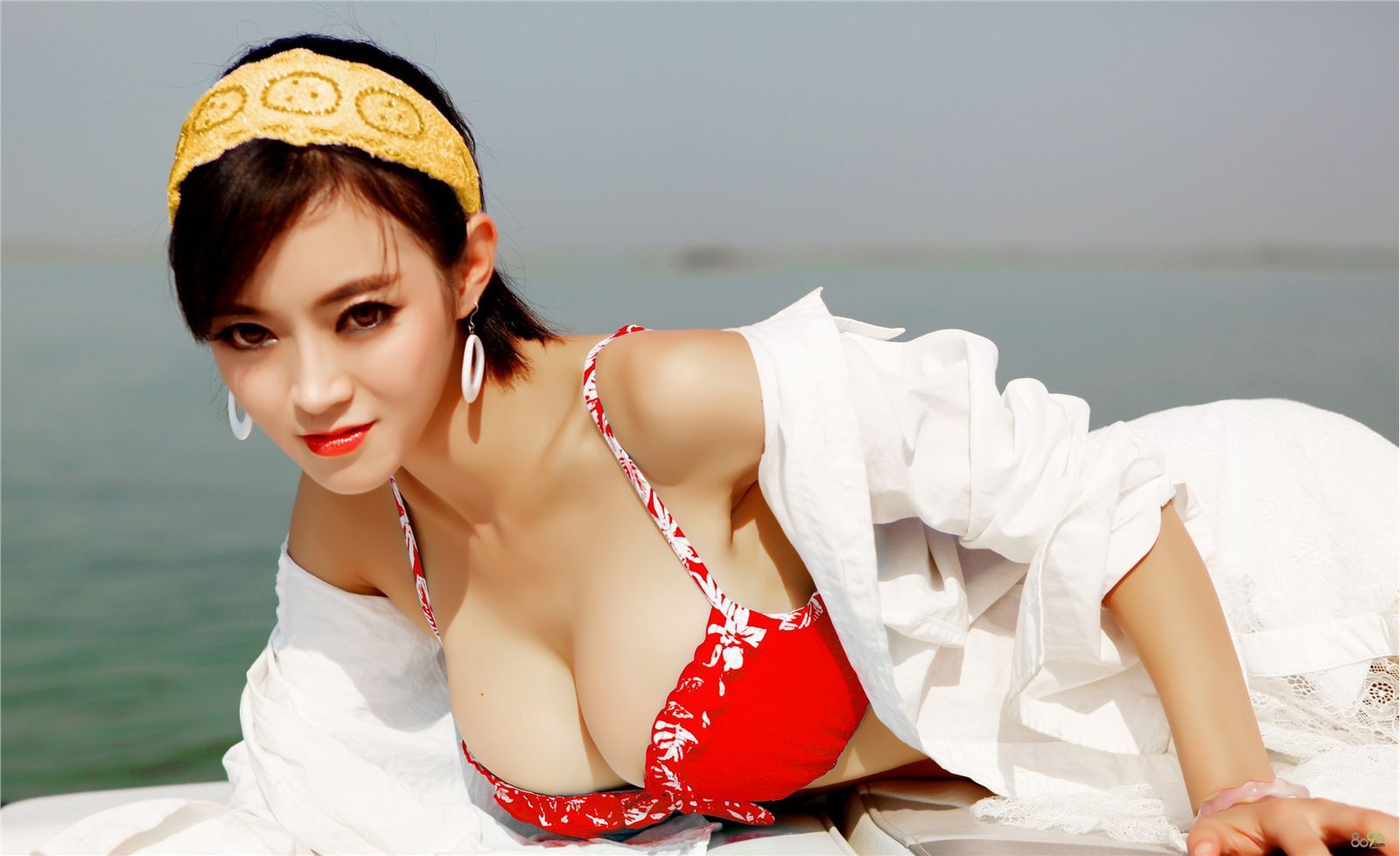 夜火女郎潘春辉风骚入骨 豪乳演绎情趣内衣-生活照