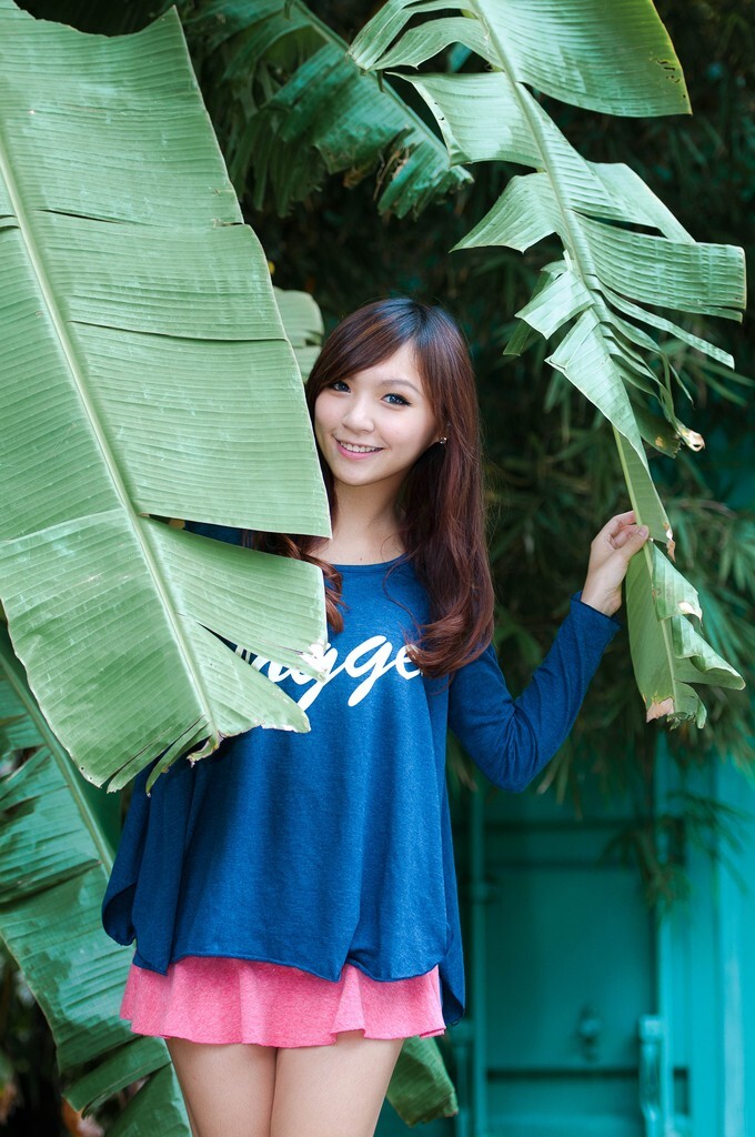 台湾外拍美眉--筱涵