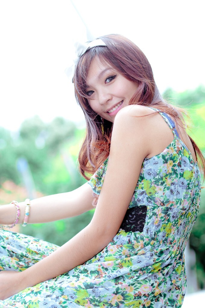 台湾外拍美眉--筱涵