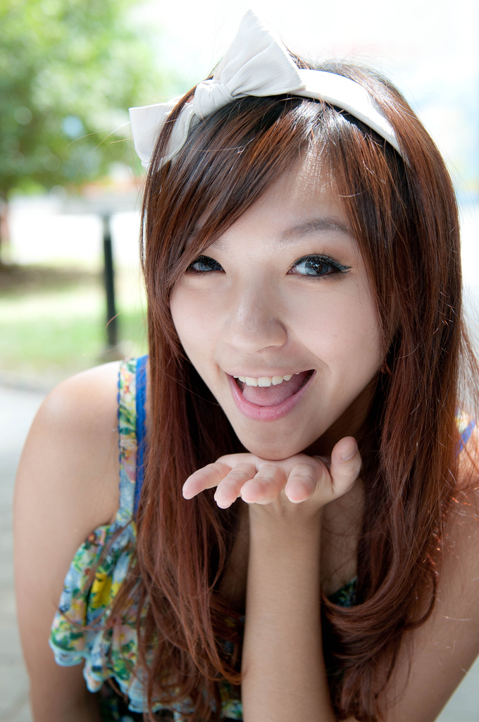 台湾外拍美眉--筱涵