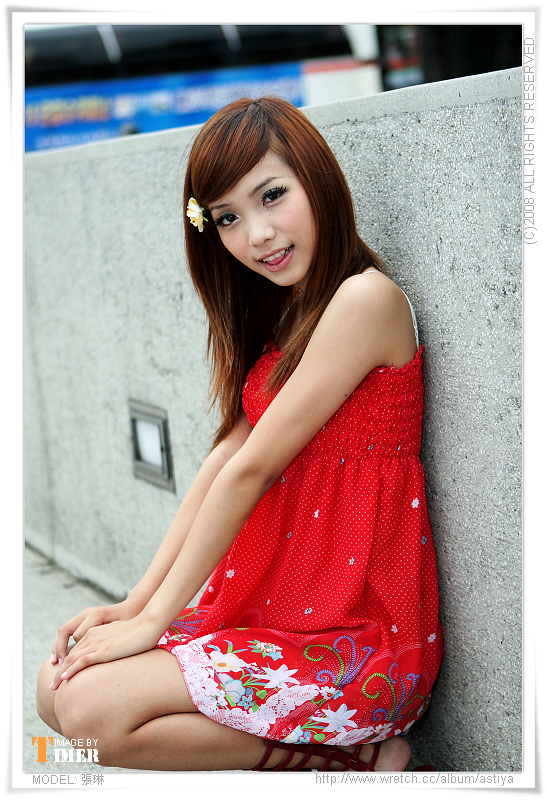 台湾清纯美女-張琳@新竹東門城外拍