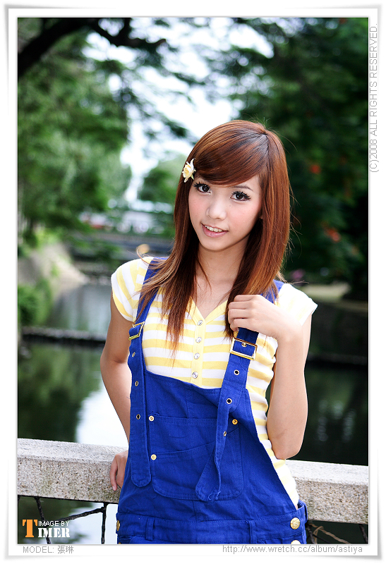 台湾清纯美女-張琳@新竹東門城外拍