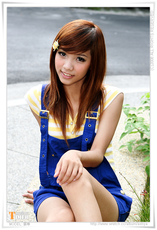 台湾清纯美女-張琳@新竹東門城外拍