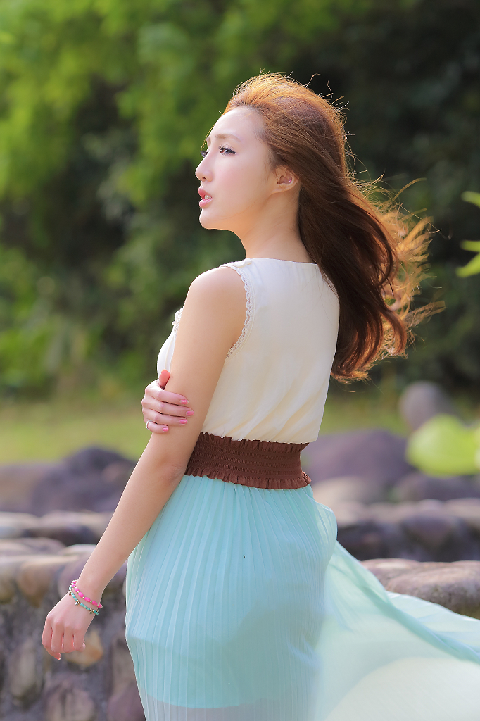 粉嫩性感妹子 - 赵芸