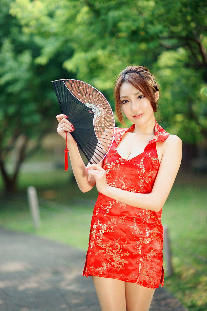 粉嫩性感妹子 - 赵芸