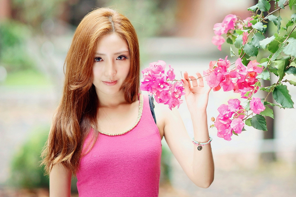 粉嫩性感妹子 - 赵芸