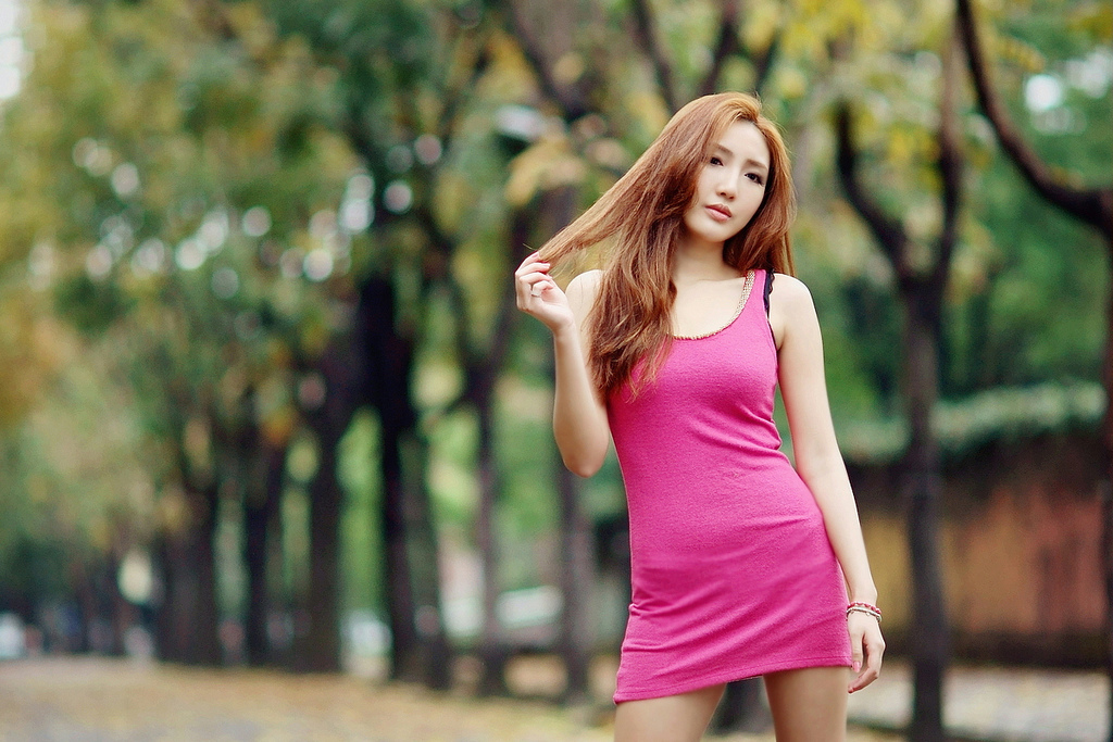 粉嫩性感妹子 - 赵芸