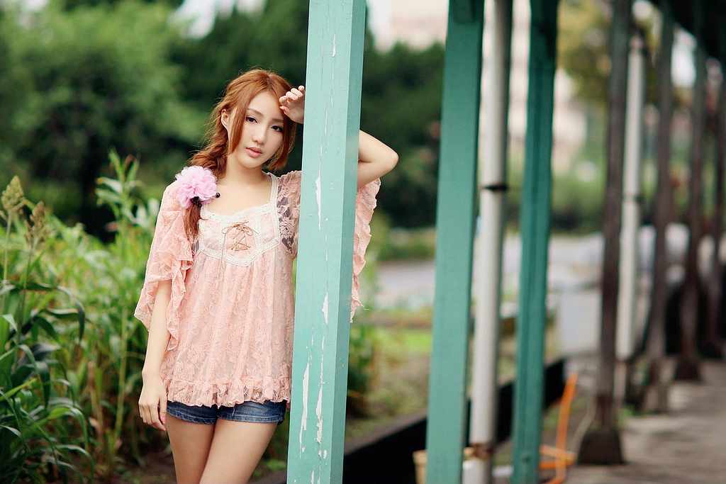 台湾E奶爆乳书法家赵芸写真图集 2