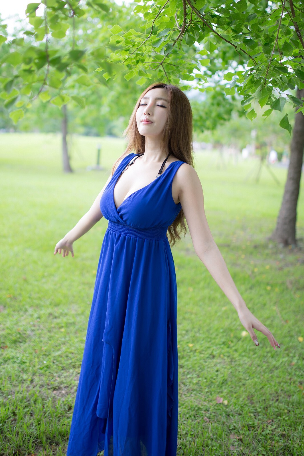 台湾E奶爆乳书法家赵芸写真图集 2