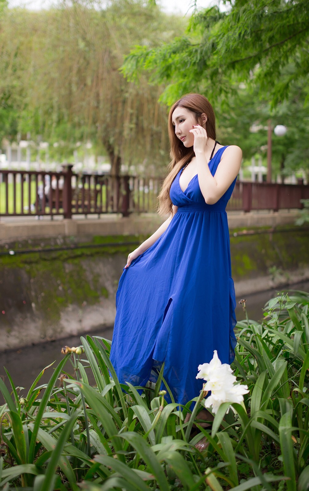 台湾E奶爆乳书法家赵芸写真图集 2