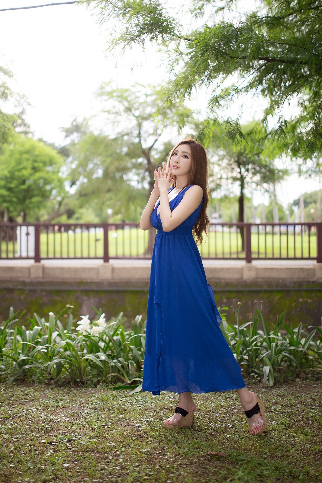 台湾E奶爆乳书法家赵芸写真图集 2